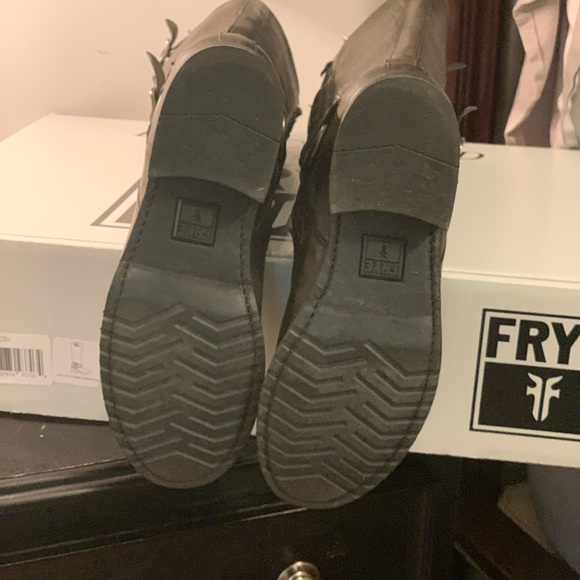 Frye Veronica criss cross tall/knee high boots 8 - Picture 12 of 14